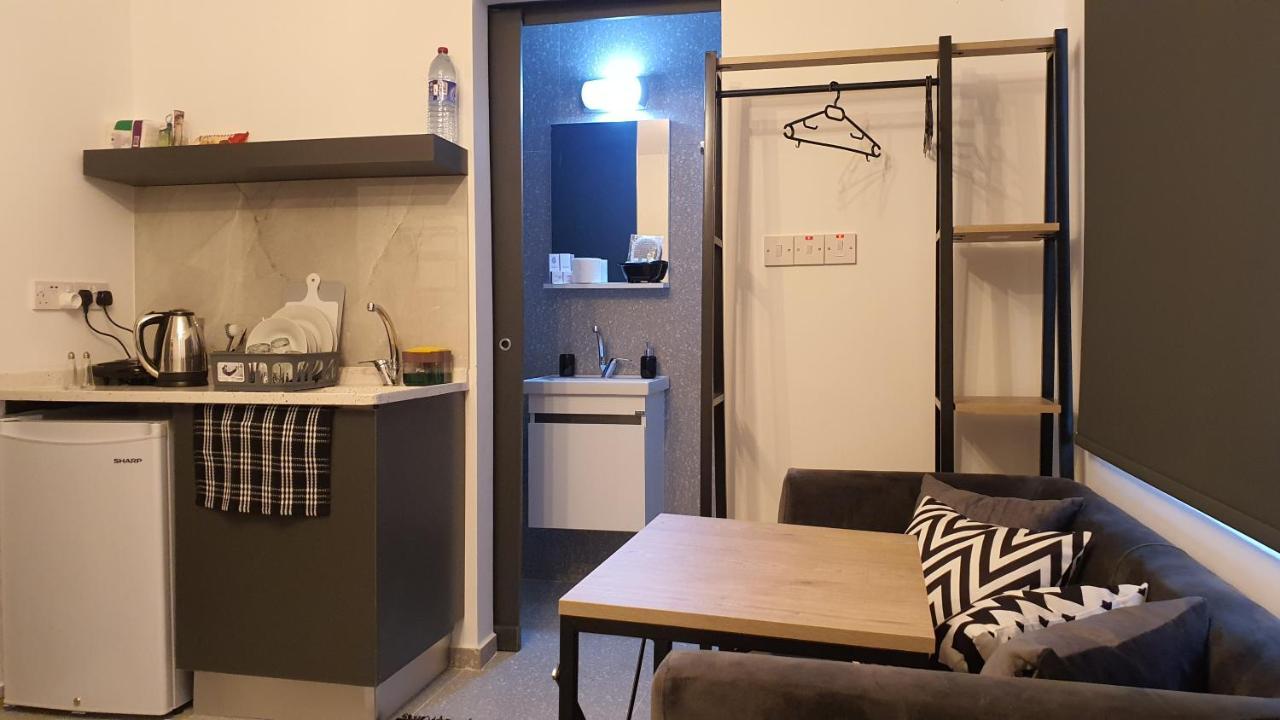 Mr. Studio In Ortakoy , North Nicosia + Wifi + Netflix Ngoại thất bức ảnh