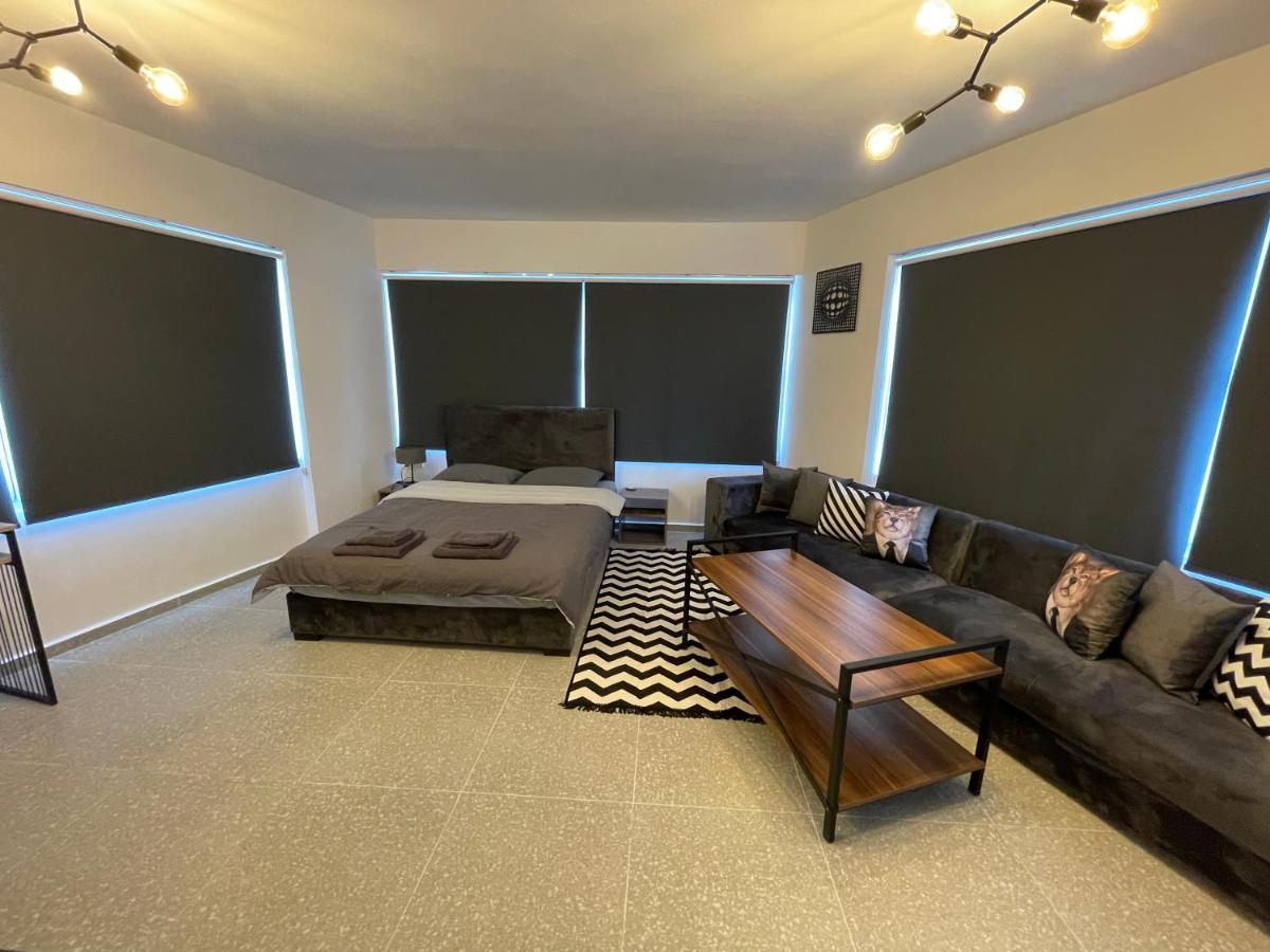 Mr. Studio In Ortakoy , North Nicosia + Wifi + Netflix Ngoại thất bức ảnh