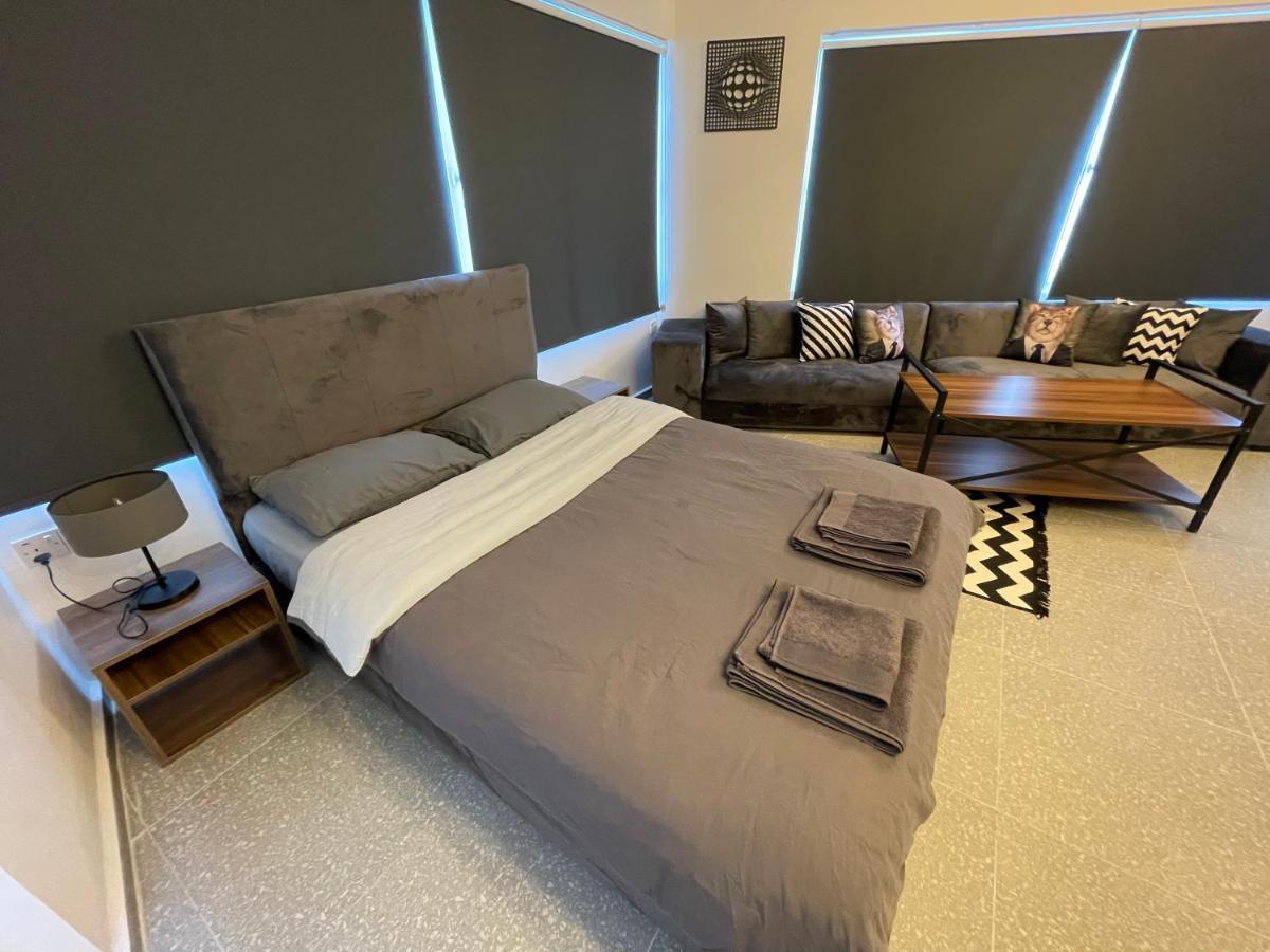 Mr. Studio In Ortakoy , North Nicosia + Wifi + Netflix Ngoại thất bức ảnh
