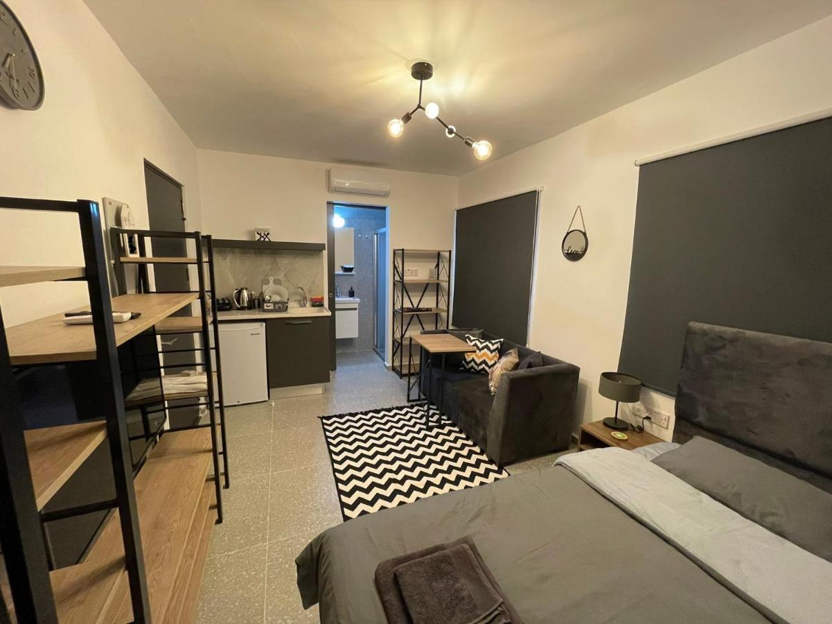 Mr. Studio In Ortakoy , North Nicosia + Wifi + Netflix Ngoại thất bức ảnh