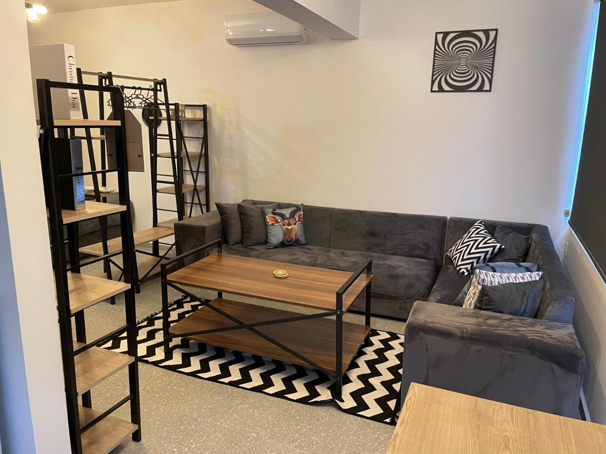 Mr. Studio In Ortakoy , North Nicosia + Wifi + Netflix Ngoại thất bức ảnh